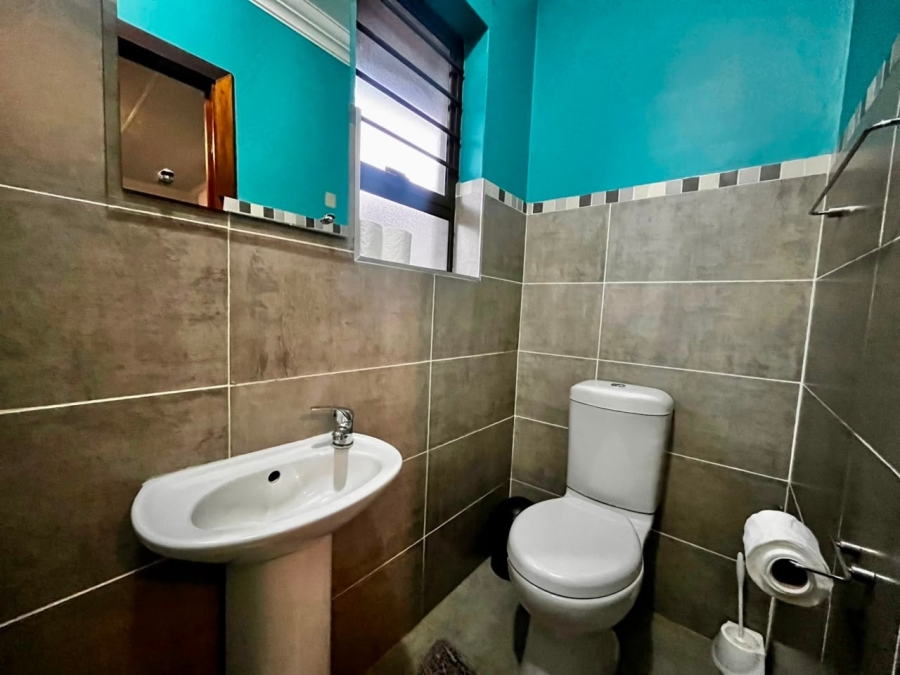 4 Bedroom Property for Sale in Boschdal North West